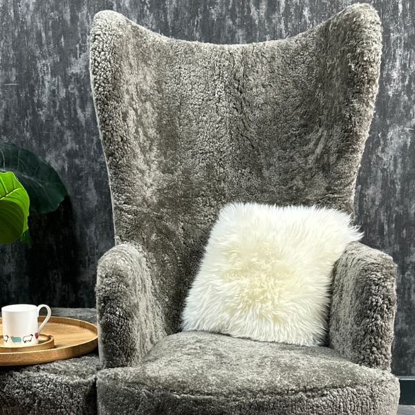 Square cushion in Ivory