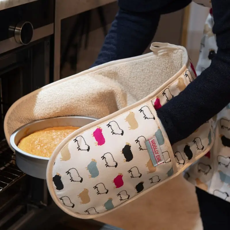 Woolly Ewe Oven Glove