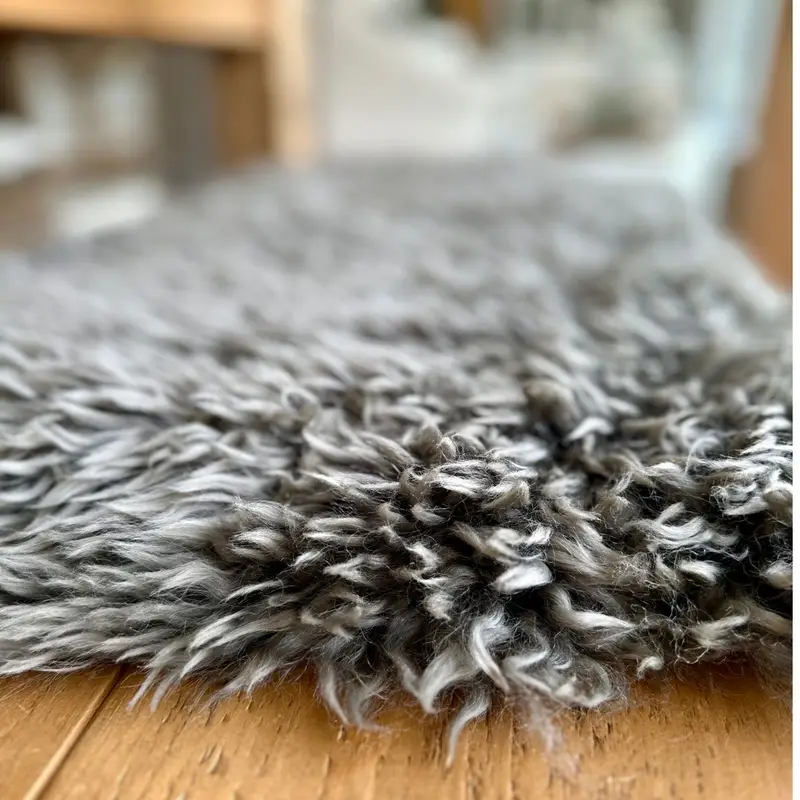 Sheepskin Yeti Rug in Fossil