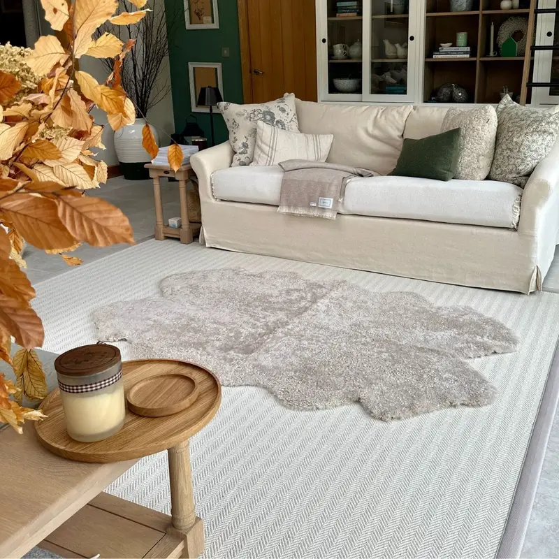 Quad Sheepskin Rug in Oatmeal