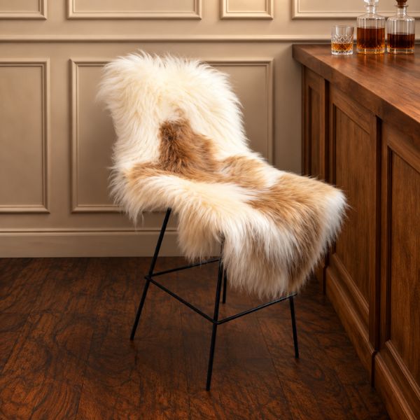 Himalayan Sheepskin Rug in ivory and caramel.